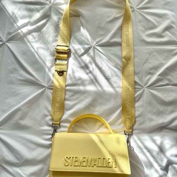 Steve Madden DR128305 Crossbody Handbag in Bhama Yellow - Picture 6 of 6